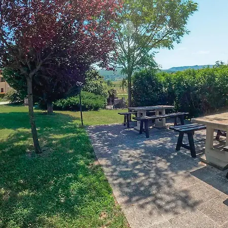 2 Bedroom Cozy In Casa de Férias Nocera Umbra
